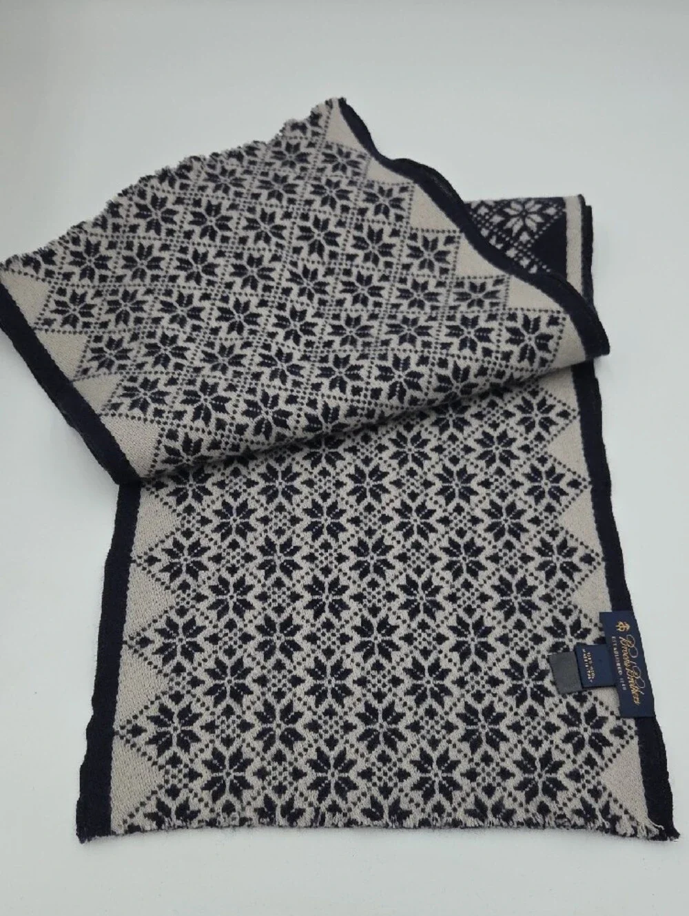 Brooks Brothers Black and Cream Wool Patterned Scarf